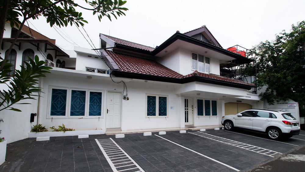 Reddoorz Plus @ Tendean Jakarta Exterior foto