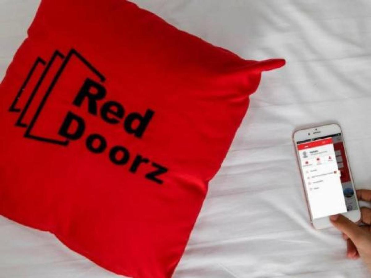 Reddoorz Plus @ Tendean Jakarta Exterior foto